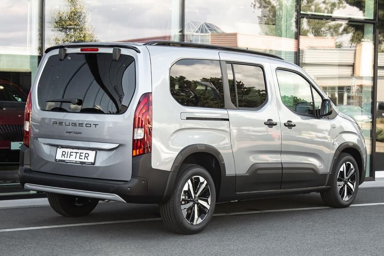 Peugeot Rifter, Peugeot Rifter 1,5 LONG GT 7 míst 130k EAT8, barva šedá