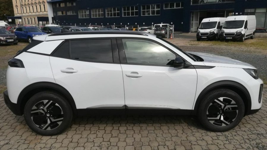 Peugeot 2008, Peugeot 2008 Allure PureTech 100 S&S MA, barva bílá