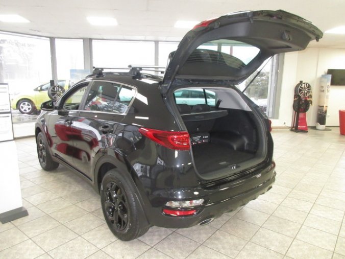 Kia Sportage, 1.6 GDi Black Edition, barva černá