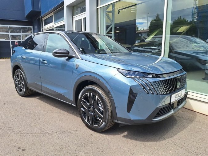 Peugeot 3008, Peugeot 3008 GT Hybrid 145 e-DCS6, barva modrá