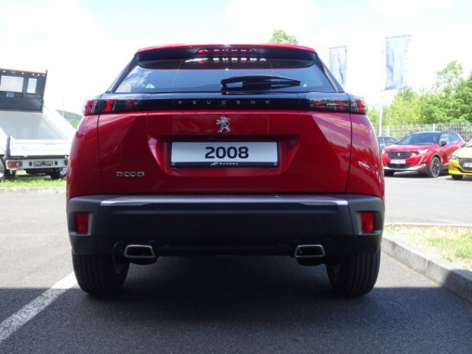 Peugeot 2008, ACTIVE PACK 1.2 PT 130k MAN6, barva červená