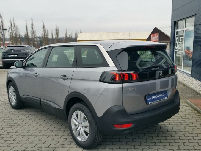 Peugeot 5008, Peugeot 5008 1,2 Active Pack  PureTech 130k MAN6, barva šedá