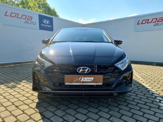 Hyundai i20, 1,0 T-GDI 74 kW 6st. manuální, barva černá