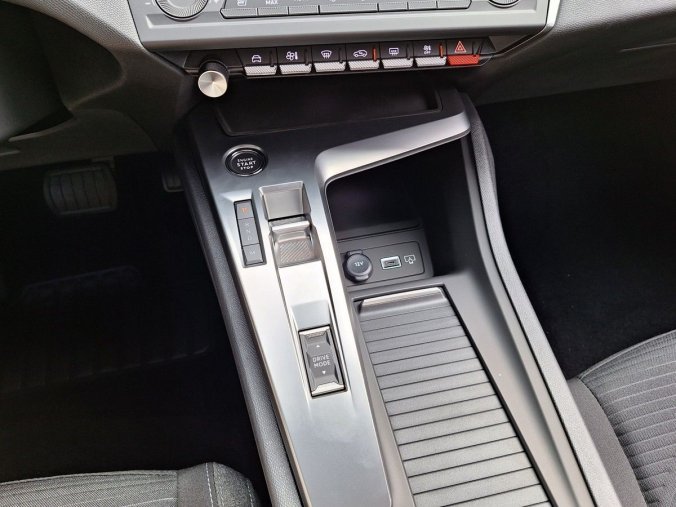 Peugeot 308, Peugeot 308 SW STYLE 1.5 BHDi 130k EAT8, barva bílá