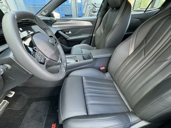 Peugeot 408, Peugeot 408 GT - IHNED K ODBĚRU, barva modrá