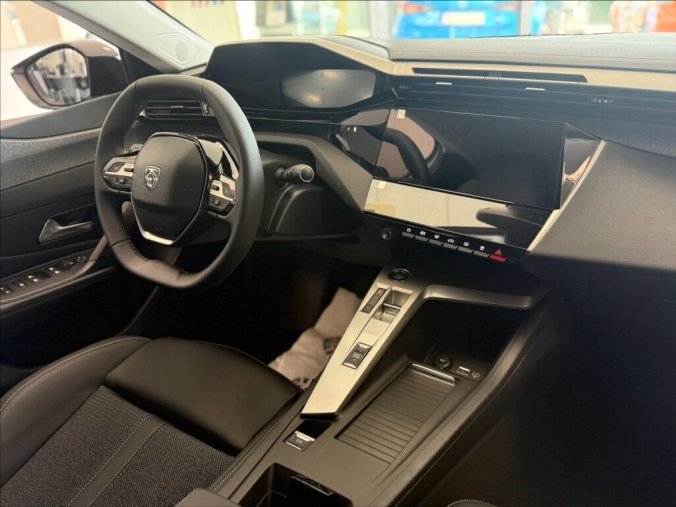 Peugeot 408, Peugeot 408 1,2 Hybrid 136 e-DCS6  ALLURE, barva bílá