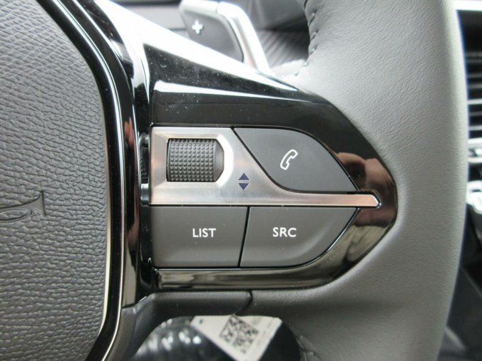 Peugeot 208, Peugeot 208 STYLE Hybrid 110 e-DCS6, barva černá