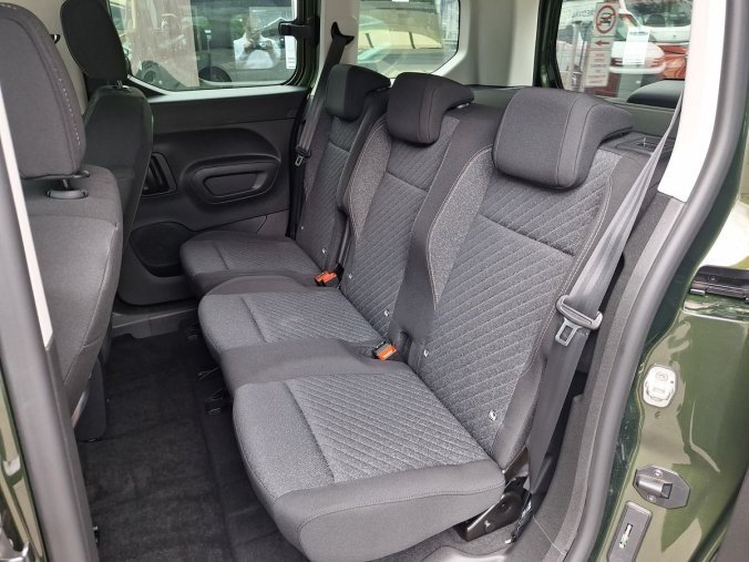 Peugeot Rifter, Peugeot Rifter ALLURE PT 110k MAN6 N1, barva zelená