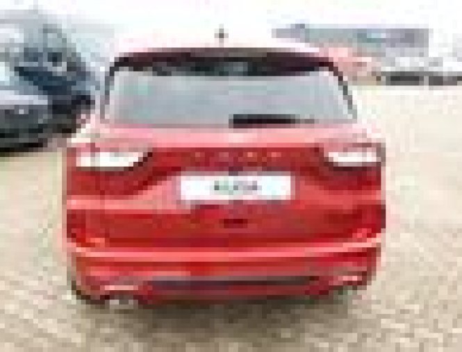 Ford Kuga, 1.5 EcoBoost, barva červená