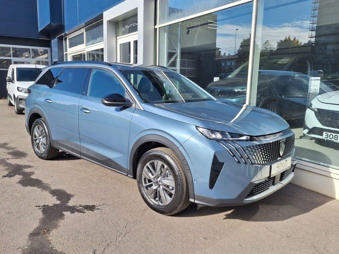 Peugeot 5008, Peugeot 5008 BUSINESS Hybrid 145 e-DCS6, barva modrá