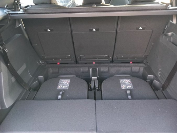 Peugeot 5008, Peugeot 5008 Active Pack PureTech 130 S&amp, barva bílá