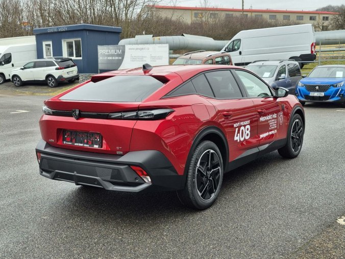 Peugeot 408, Peugeot 408 GT Hybrid 145 e-DCS6, barva červená