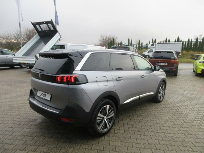Peugeot 5008, Peugeot 5008 ALLURE BlueHDi 130 S&S EAT 8, barva šedá