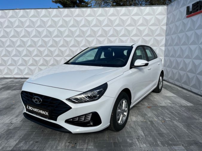 Hyundai i30, 1,5i 81 kW MT, barva bílá