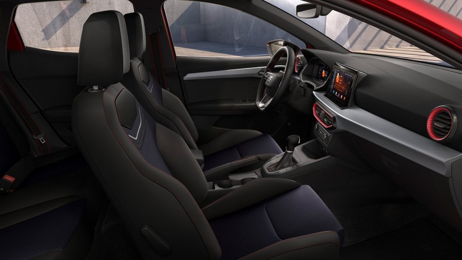 Seat Ibiza, Ibiza FR 1.0 TSI 110k DSG, barva šedá