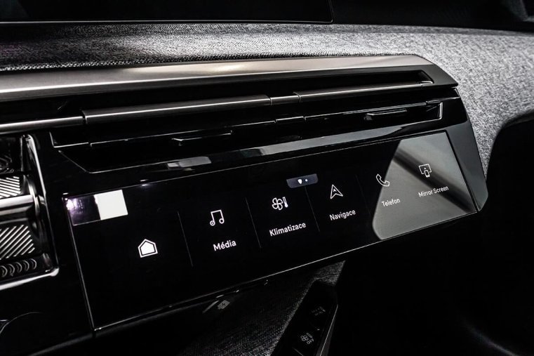 Peugeot 5008, Peugeot 5008 1,2 ALLURE Hybrid 145 e-DCS6, barva bílá