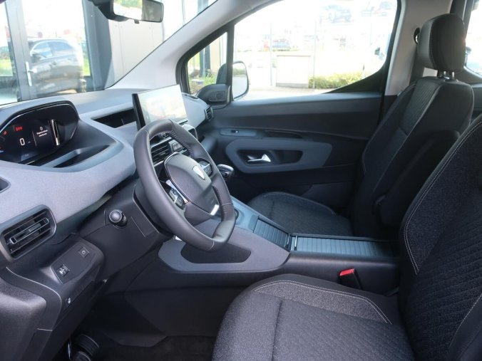 Peugeot Rifter, Peugeot Rifter ALLURE PureTech 110 S&S MAN6, barva zelená