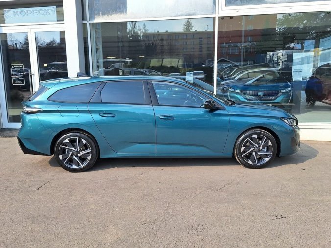 Peugeot 308, Peugeot 308 SW ALLURE Hybrid 145 e-DCS6, barva modrá