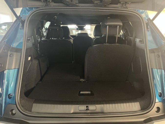 Peugeot 5008, Peugeot 5008 BUSINESS Hybrid 145 e-DCS6, barva modrá