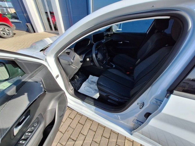 Peugeot 208, Peugeot 208 ALLURE PureTech 100 MAN6, barva bílá