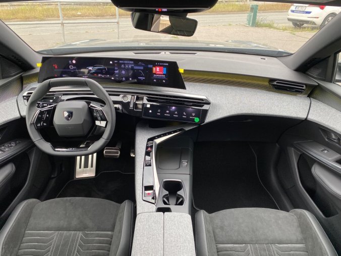 Peugeot 3008, Peugeot 3008 GT Hybrid 136 e-DCS6 - 7353, barva bílá