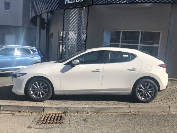 Mazda 3, 2.0i G 122 K, barva bílá