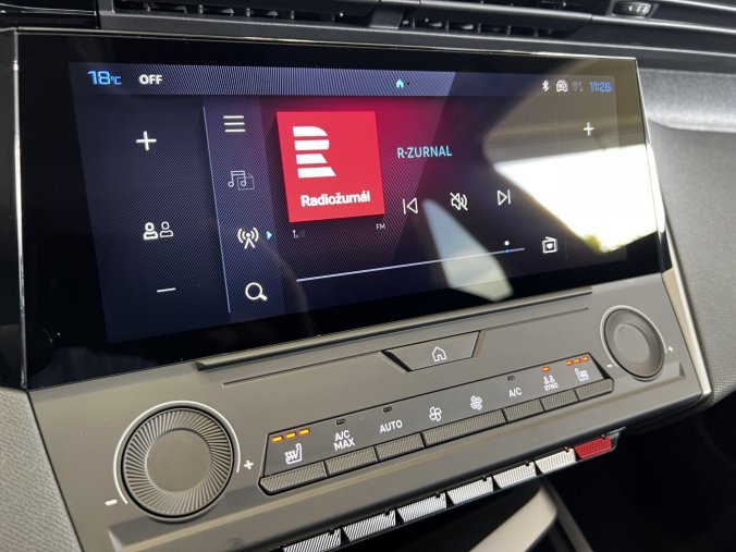 Peugeot 308, Peugeot 308 SW ALLURE 1.5BlueHDi, Automat 8st., barva červená