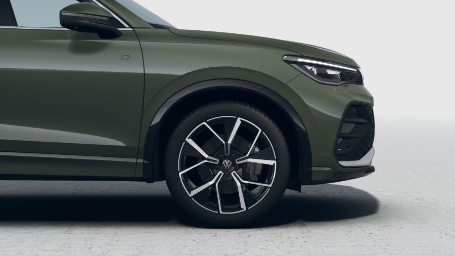 Volkswagen Tiguan, Tiguan R-Line 2,0 TDI 142 kW 4MOT, barva zelená