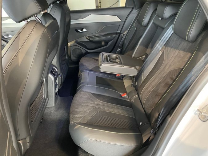 Peugeot 308, Peugeot 308 SW GT BlueHDi 130 EAT8 - 3436, barva bílá