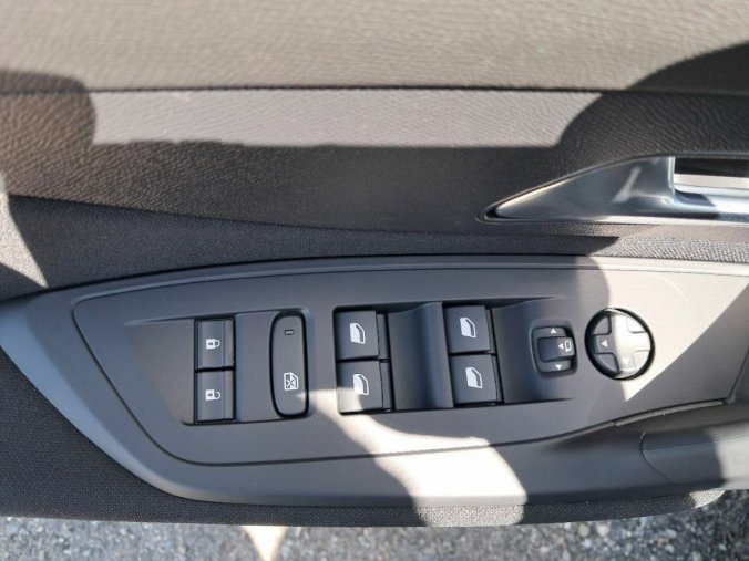 Peugeot 308, Peugeot 308 308 SW STYLE Hybrid 136 e-DCS6, barva modrá