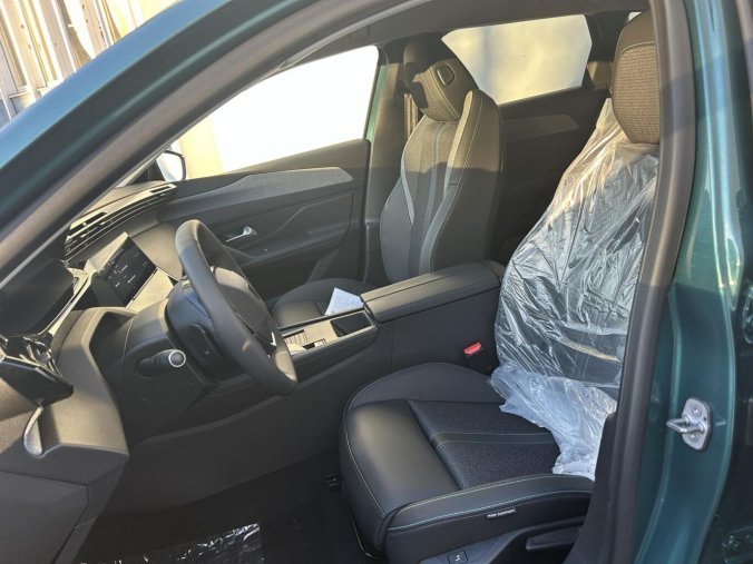 Peugeot 308, Peugeot 308 SW ALLURE Hybrid 145k e-DCS6, barva modrá