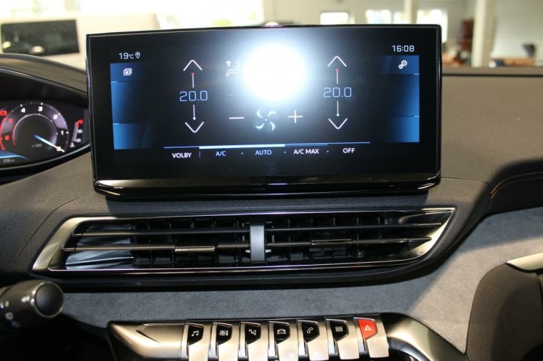 Peugeot 5008, Peugeot 5008 GT BlueHDi 130 S&S EAT8, barva černá