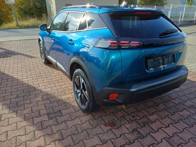Peugeot 2008, Peugeot 2008 ALLURE 1.2 PureTech 100k Grip, barva modrá