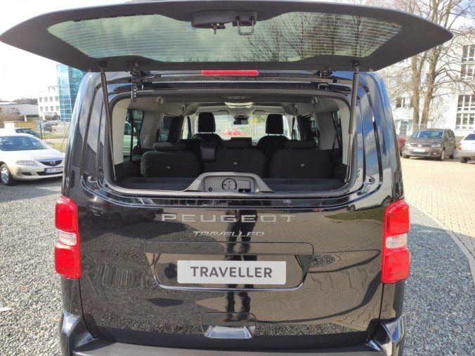 Peugeot Traveller, Peugeot Traveller L3 2.0 HDI AUT8  rezervace, barva černá
