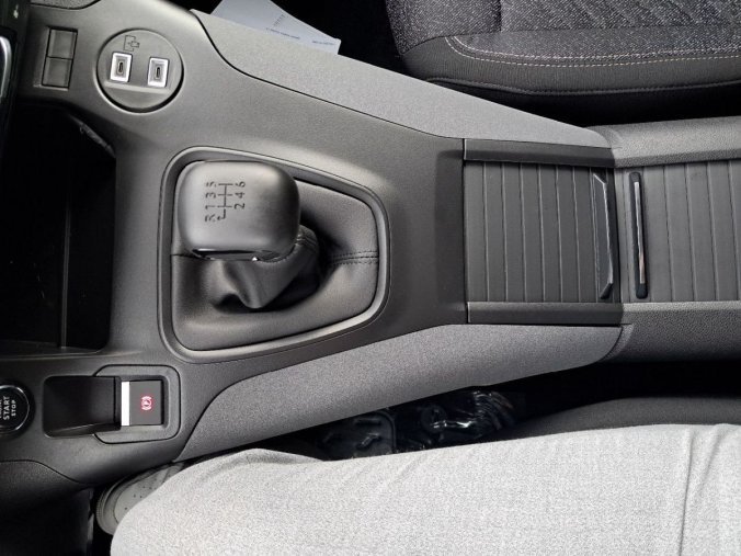 Peugeot Rifter, Peugeot Rifter LONG ALLURE BlueHDi 130 S&, barva bílá