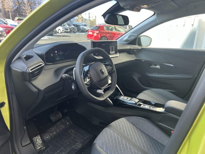 Peugeot 208, Peugeot 208 ALLURE Hybrid 110 e-DCS6, barva zelená
