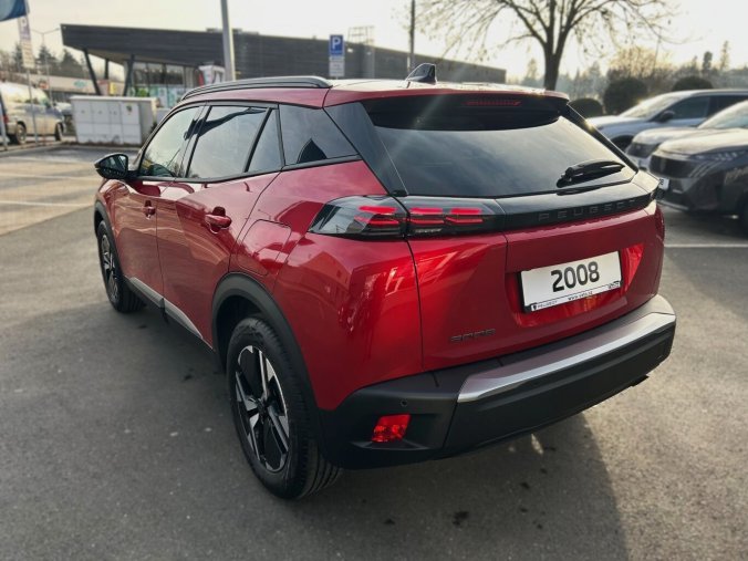 Peugeot 2008, Peugeot 2008 2008 ALLURE 100k MAN6, barva červená