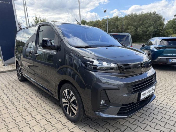 Peugeot Traveller, Peugeot Traveller Active L2 2.2 BlueHDi 150 MAN6, barva zelená