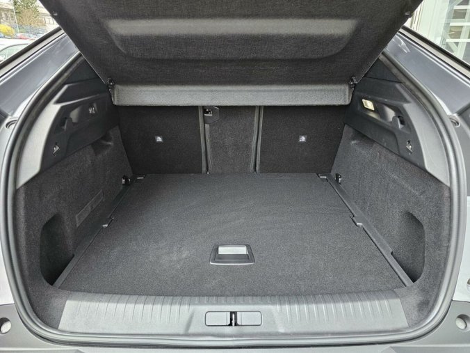 Peugeot 3008, Peugeot 3008 ALLURE Hybrid 145 e-DCS6, barva šedá