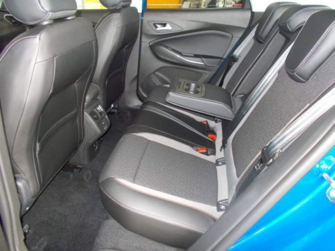 Opel Grandland X, Ultimate F 1.6 XHT S/S (133kW/, barva modrá
