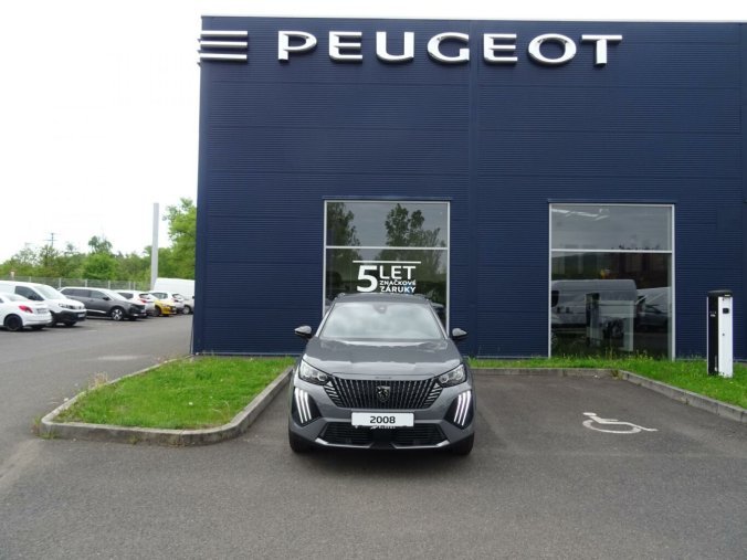 Peugeot 2008, Peugeot 2008 ALLURE Hybrid 145k e-DCS6, barva šedá