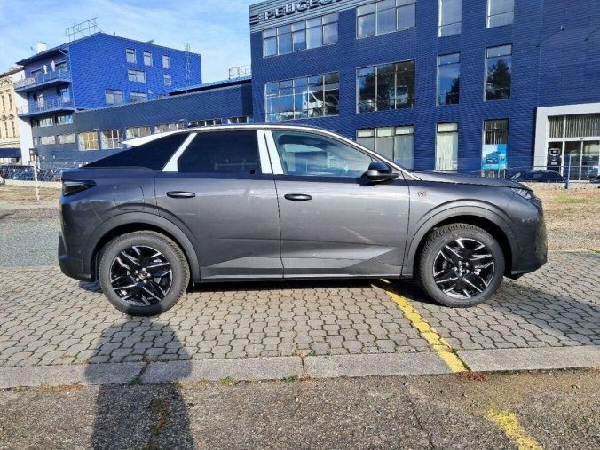 Peugeot 3008, Peugeot 3008 3008 GT Hybrid 145 e-DCS6, barva šedá