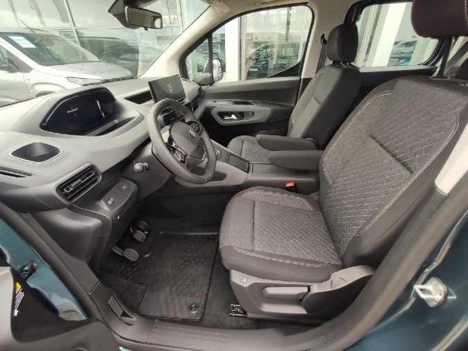 Peugeot Rifter, Peugeot Rifter ALLURE 1.2i 110k MAN6 BENZIN, barva modrá