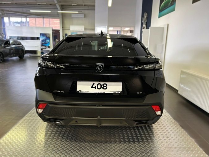Peugeot 408, Peugeot 408 408 GT Hybrid 145 e-DCS6, barva černá