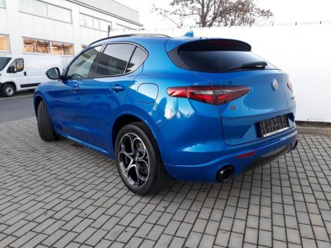 Alfa Romeo Stelvio, Veloce 4x4 2,0 280PS,nový mod., barva modrá