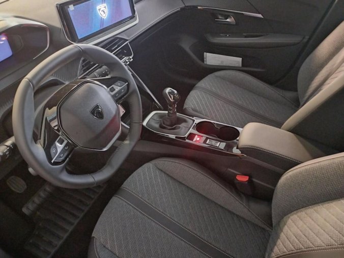 Peugeot 208, Peugeot 208 BUSINESS Turbo 100 MAN6, barva šedá