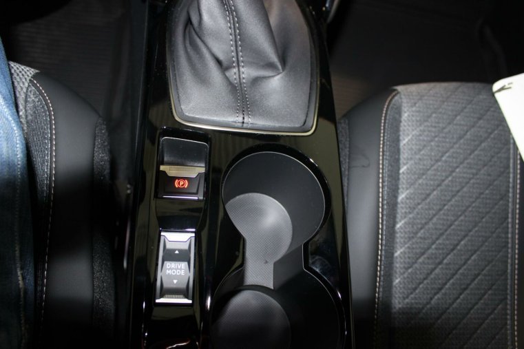 Peugeot 2008, Peugeot 2008 STYLE PureTech 100 S&S MAN6, barva bílá