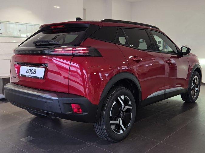 Peugeot 2008, Peugeot 2008 ALLURE 1.2 PT 100k MAN6, barva červená