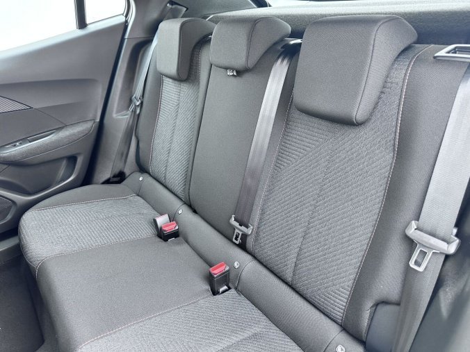 Peugeot 2008, Peugeot 2008 STYLE Turbo 100 MAN6, barva šedá