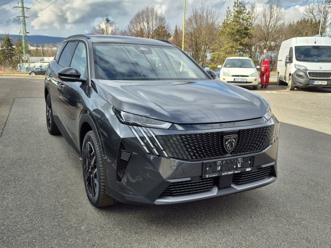 Peugeot 5008, Peugeot 5008 ALLURE Hybrid 145 e-DCS6, barva šedá